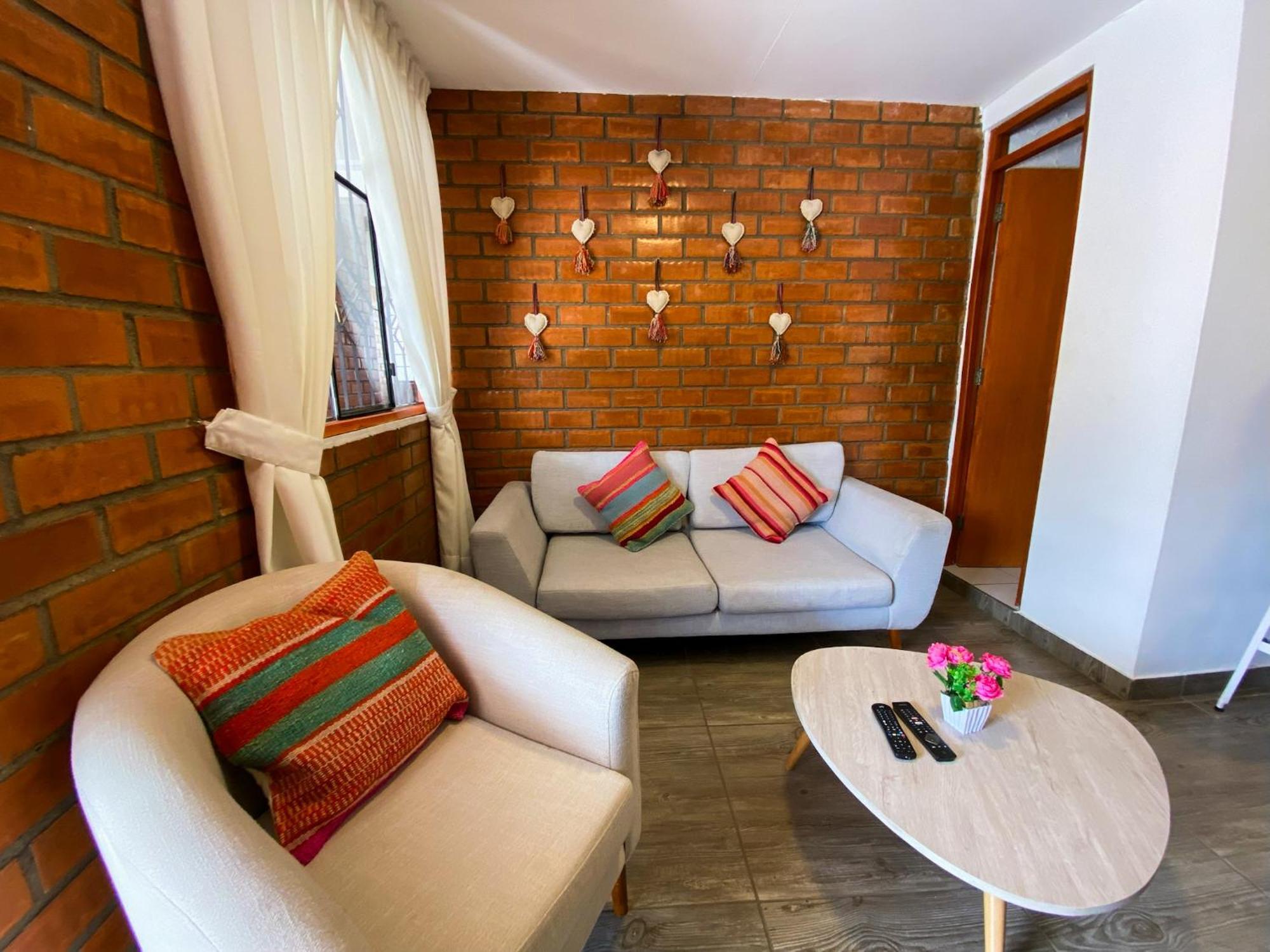 Tupac Huaraz Hostel Exterior photo